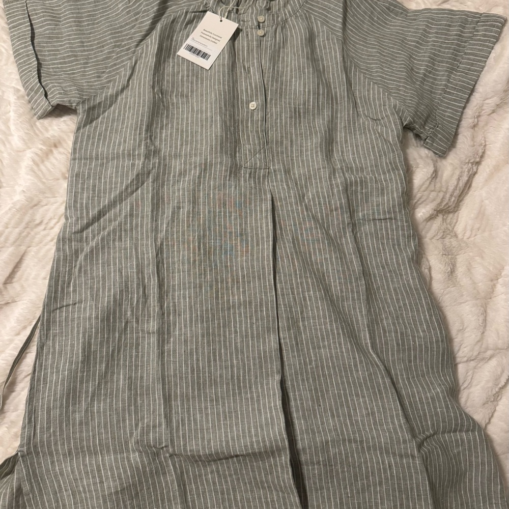 Everlane Popover Dress in Linen- Oil Green/white